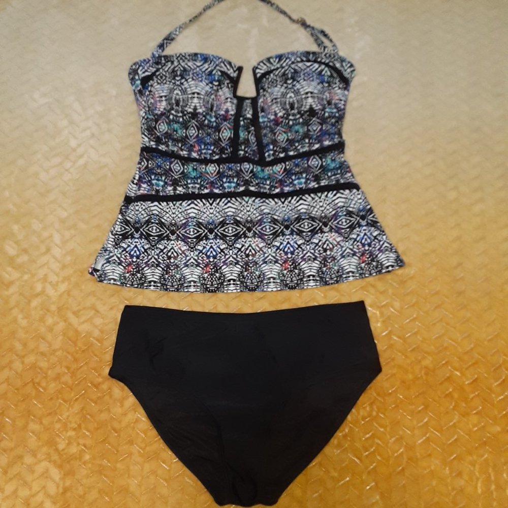 Womens 2-piece swimsuit/Island Escape Tankini & bikini bottom Sz. L EUC
